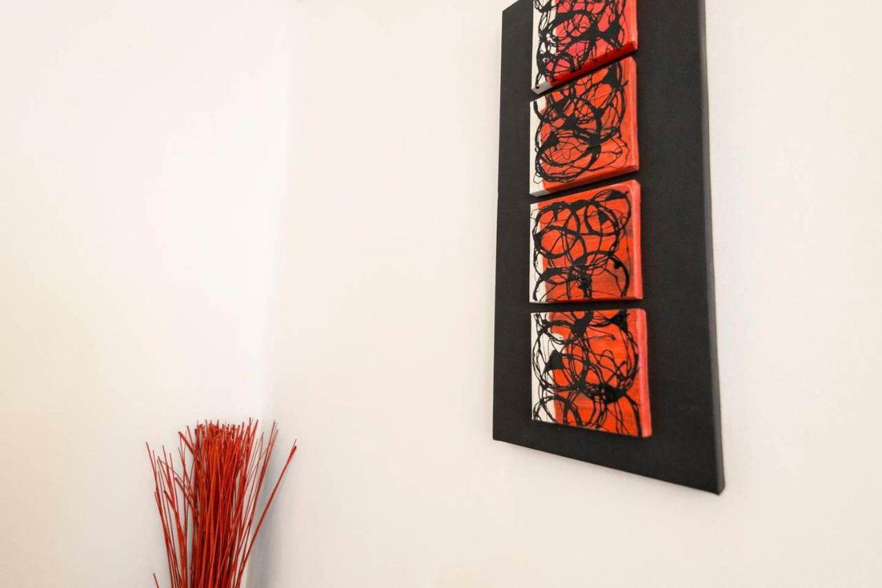 Home & Private Terrace Wifi + Aircon Madrid Ngoại thất bức ảnh