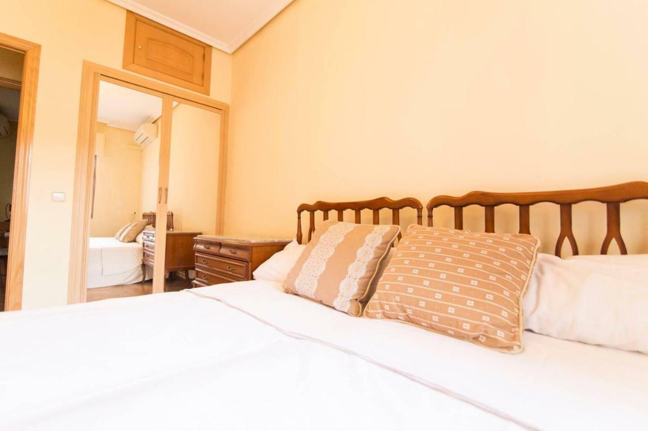 Home & Private Terrace Wifi + Aircon Madrid Ngoại thất bức ảnh