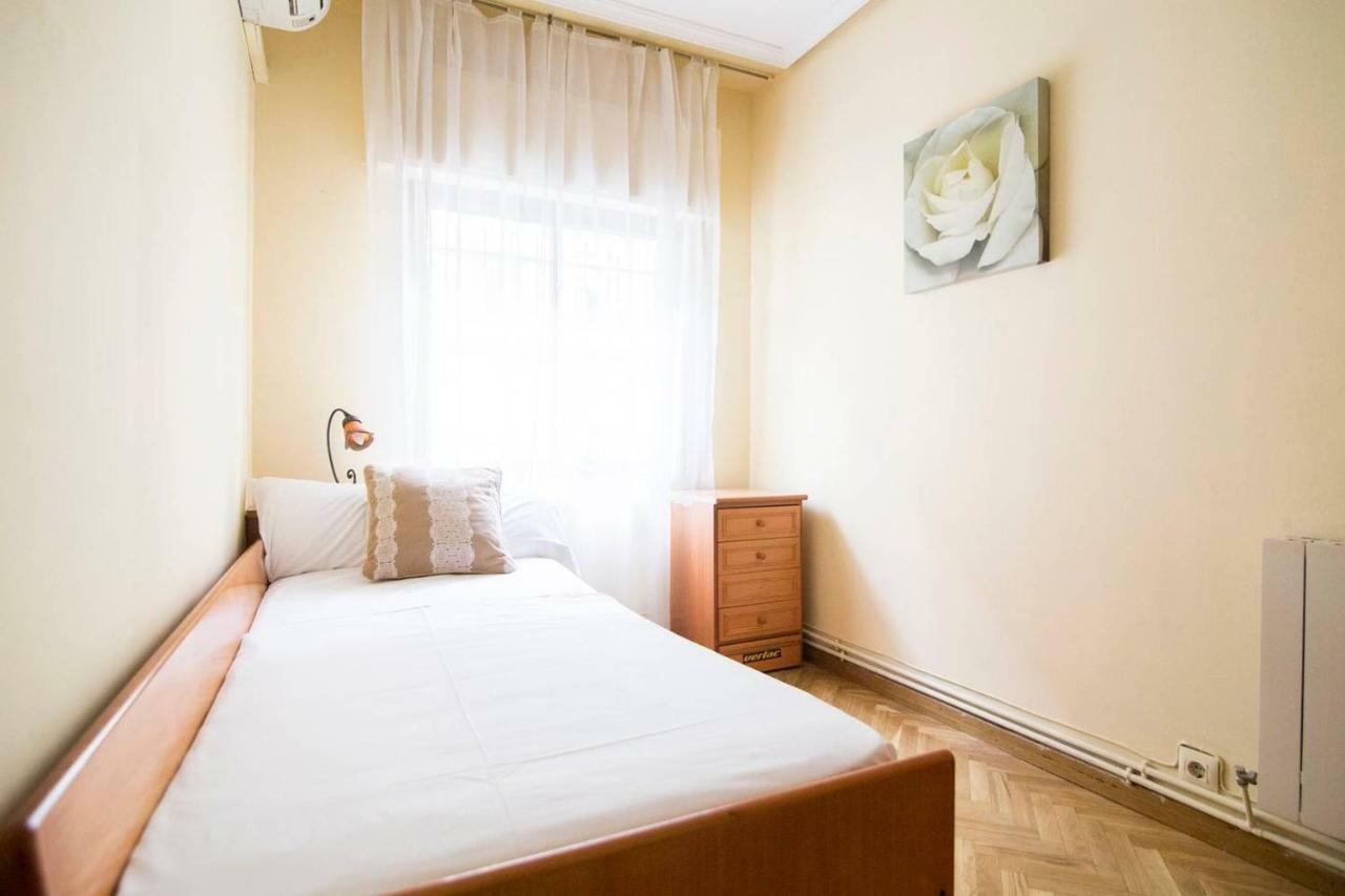 Home & Private Terrace Wifi + Aircon Madrid Ngoại thất bức ảnh