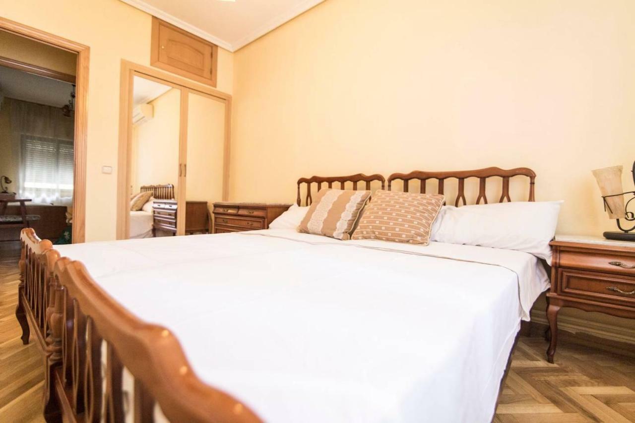 Home & Private Terrace Wifi + Aircon Madrid Ngoại thất bức ảnh